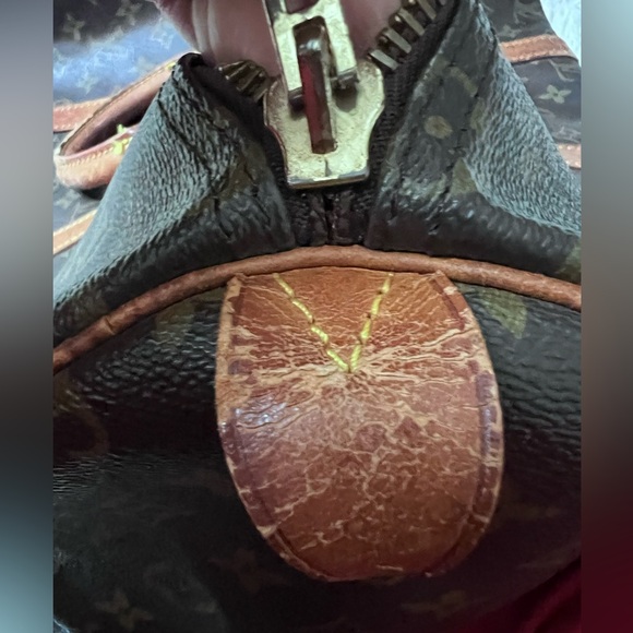 Louis Vuitton Monogram Keepall 50 - Picture 14 of 15